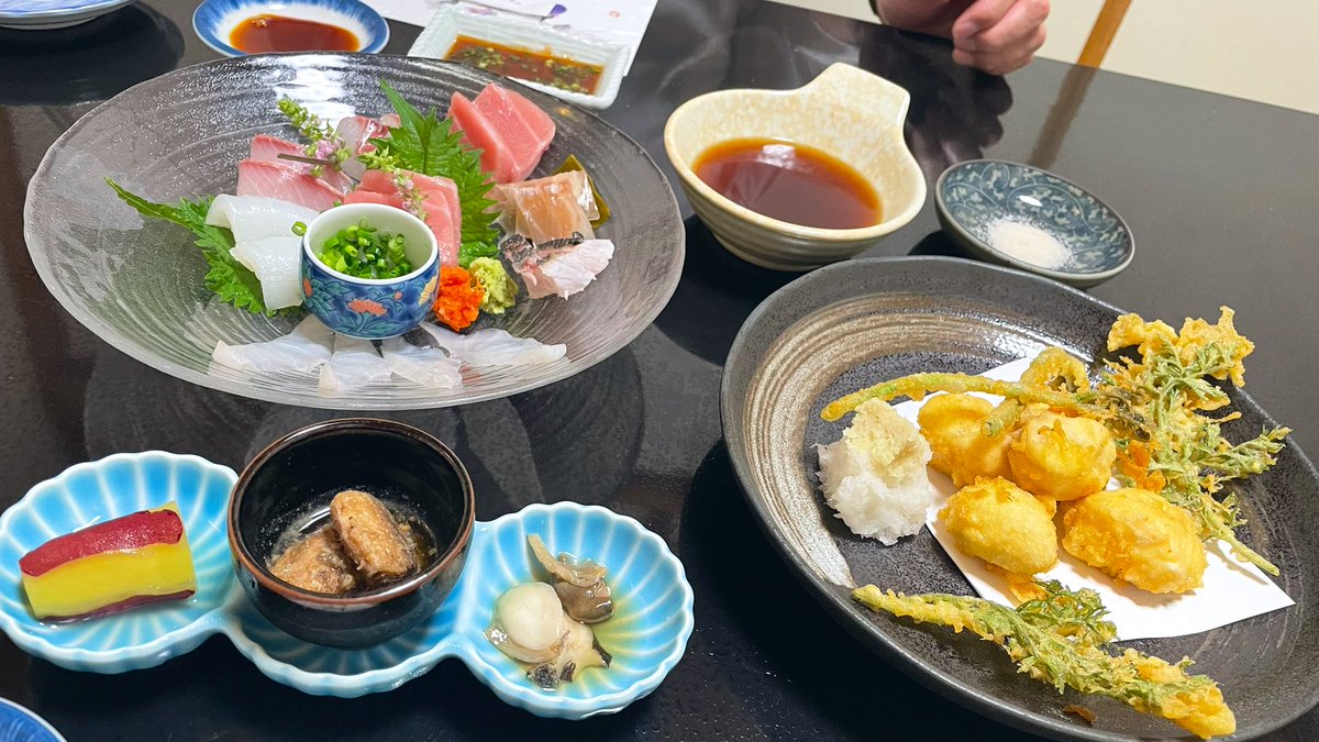 curse___you's tweet photo. 旦那のバースデーゎ近所のお高い和食料理屋さんへ行きました🐟 https://t.co/lsTqJVs3cV