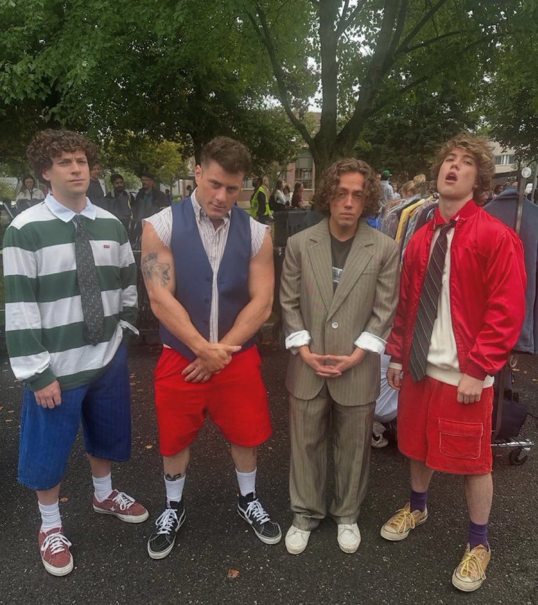 MJFWorldAEW's tweet photo. آخر فيلم شارك فيه MJF كان Happy Gilmore 2 في منصة NETFLIX
والفيلم حقق نجاح كبير

• سجل 46.7 مليون مشاهده في اول 3 ايام على منصة نيتفليكس

• أصبح اكبر افتتاح لفيلم على نتفليكس في امريكا وقت صدوره

• تجاوز 130 مليون مشاهده عالميا

هل MJF جاهز للمشاركة في أفلام اكثر في المستقبل ؟ https://t.co/PxqqrPVoFT