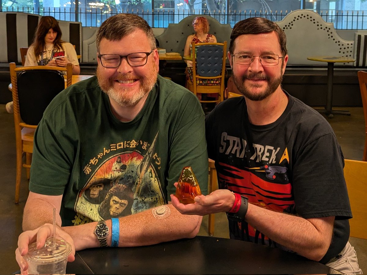 RaD_Adventures's tweet photo. Going to #HeroesCon also means we get to see our good friends Ebb, Marnie, and Rachel. We have so many interests in common and we all share fun stories about travel, books, movies, and shows. This year they surprised us with this awesome amber colored glass owl. It's beautiful! https://t.co/LkcJ010u8Z