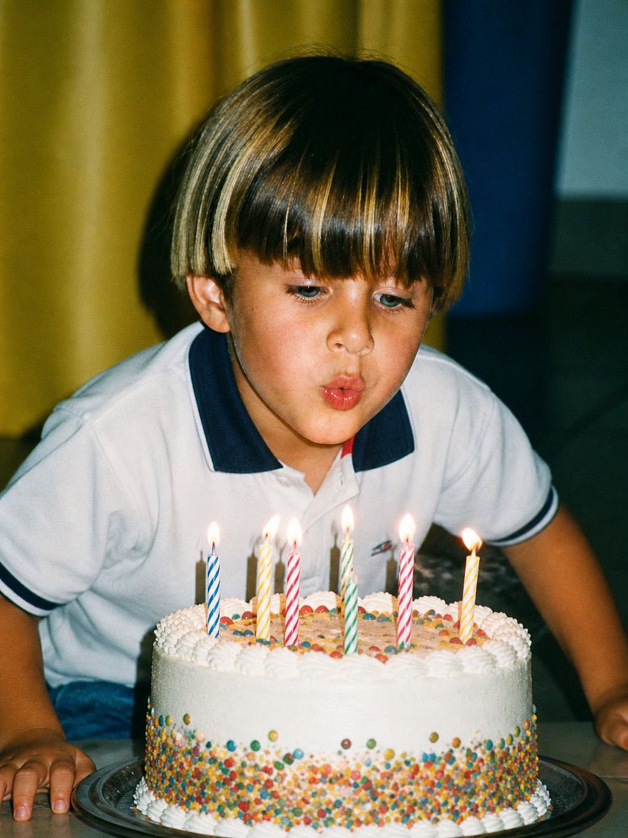 h3y_d1's tweet photo. Que cosa más cuchi 🥺😭🥰❤️
#TeamClovis https://t.co/aQjLwLWaFO