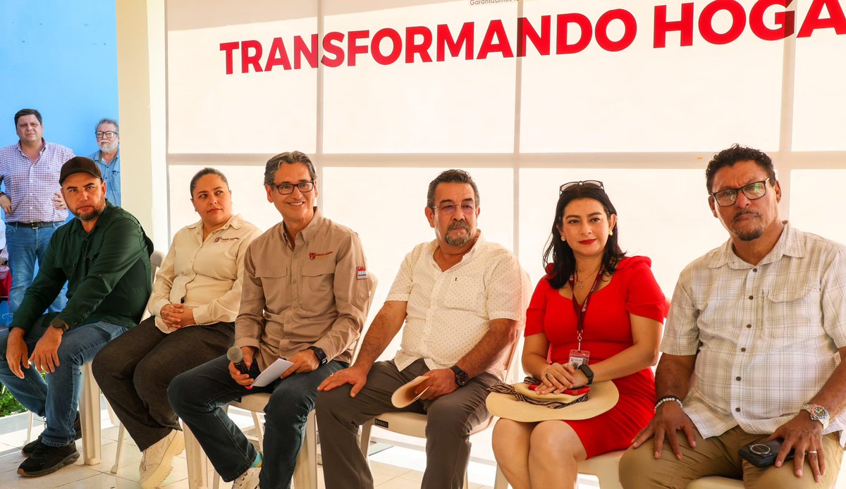 erasmoglz's tweet photo. Seguimos transformando hogares, no se trata de edificios pintados sino de espacios recuperados que mejoran la calidad de vida de sus familias y su sentido de pertenencia; #aDarle! ✅ https://t.co/LIKgkccKPO