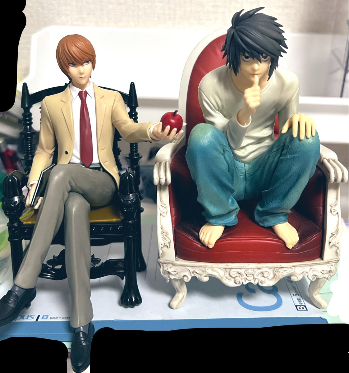 everydaygozi's tweet photo. Seriaの玉座が月くんのおしりに
フィットしすぎて大興奮している
（周り汚すぎて申し訳ない） https://t.co/PLcNFupRHA