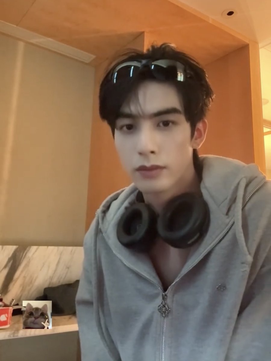 옌 tweet media