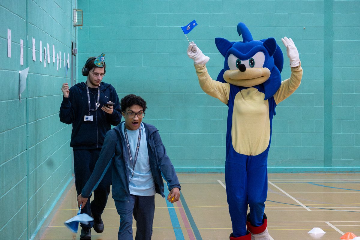 wolvcoll's tweet photo. In May, our Futures Foundation students hosted a 'Make It Blue' day to raise charity funds and autism awareness.
The day was packed with activities, including themed treats, face painting and a special visit from Sonic the Hedgehog.
#DefineYourFuture https://t.co/8ii1RWgR7B