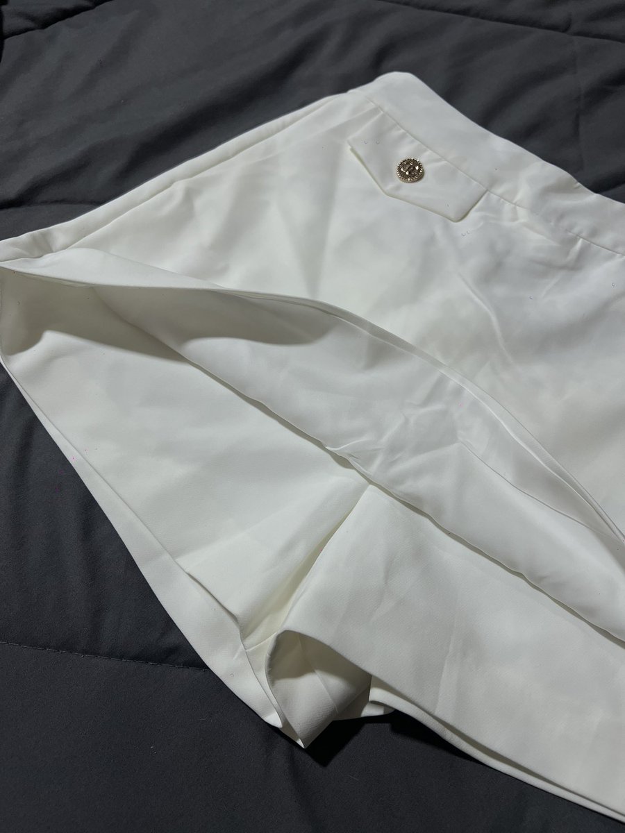 yuminja0_'s tweet photo. ⟡ ݁กางเกงกระโปรง (sm)
40.-

#ส่งต่อเสื้อผ้า #ส่งต่อเสื้อผ้ามือสอง #เสื้อผ้ามือสอง #เสื้อผ้ามือ2 #โล๊ะตู้ #ส่งต่อbrandymelville #ส่งต่อcintage #ส่งต่อstylist #ส่งต่อduex https://t.co/Wnf8We3vEw