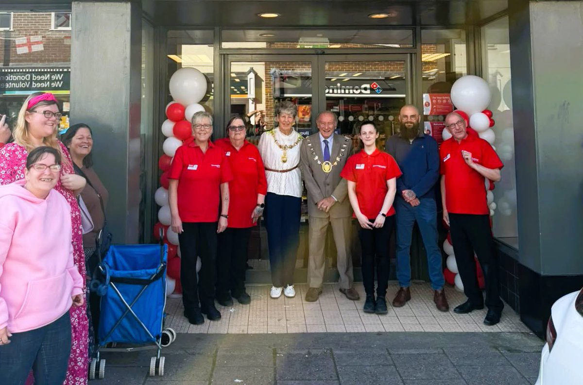 Poundstretcher1's tweet photo. BIG thanks to Blandford Forum for the lovely welcome this morning at our new store opening in the town ❤️ https://t.co/kjyFxppXpK