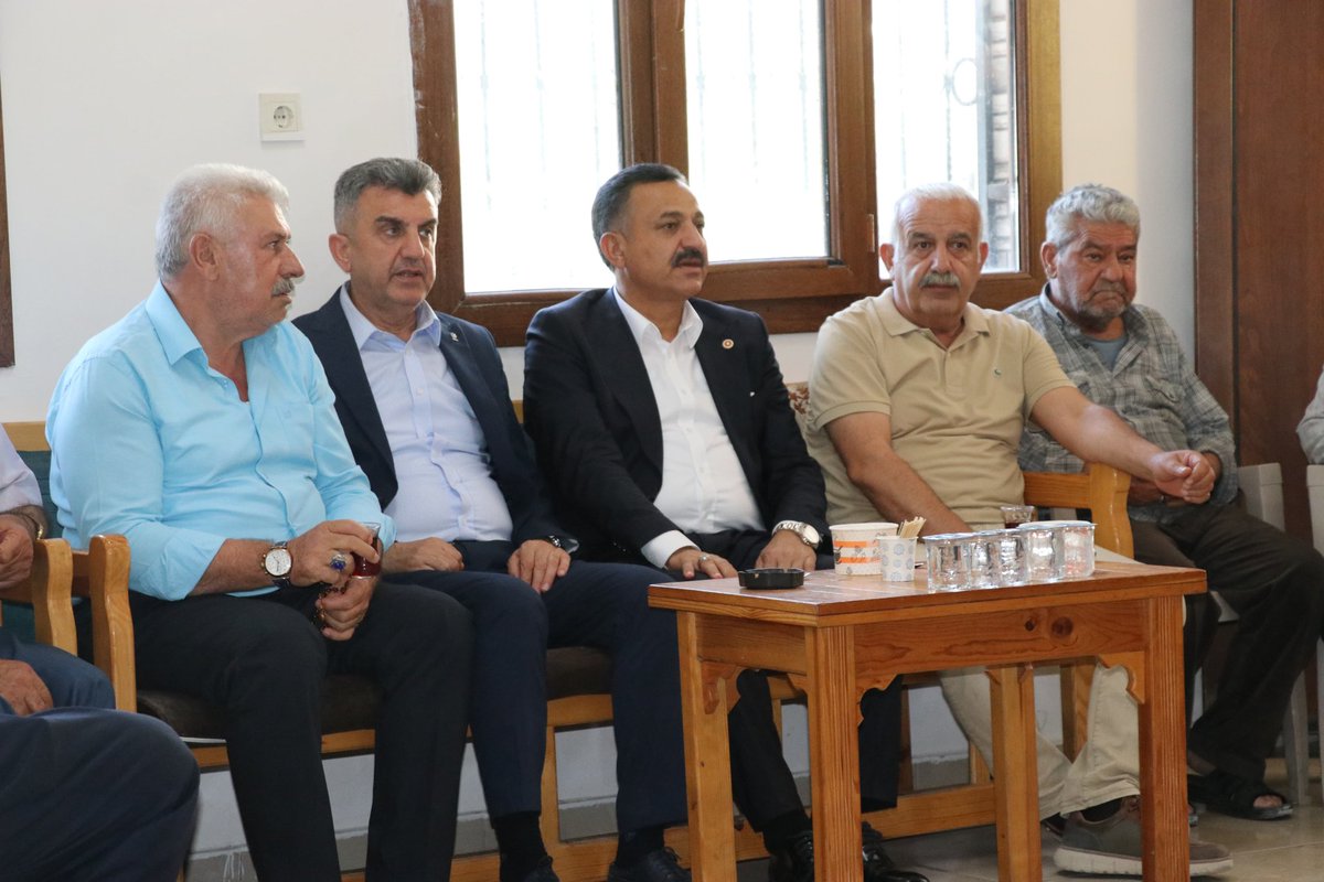 HikmetBasak_63's tweet photo. 📍Karaköprü 

AK Parti Şanlıurfa İl Başkanımız Mehmet İlhami Günbeği ile birlikte, Karaköprü Narlıkuyu Mahallesi’nde vefat eden merhumun kıymetli ailesi Çakmak ailesine taziye ziyaretinde bulunduk.

Merhuma Cenab-ı Allah’tan rahmet, Çakmak ailesine ve yakınlarına sabır ve başsağlığı diliyorum. Mekânı cennet olsun. 🤲🏻

@milhamigunbegi