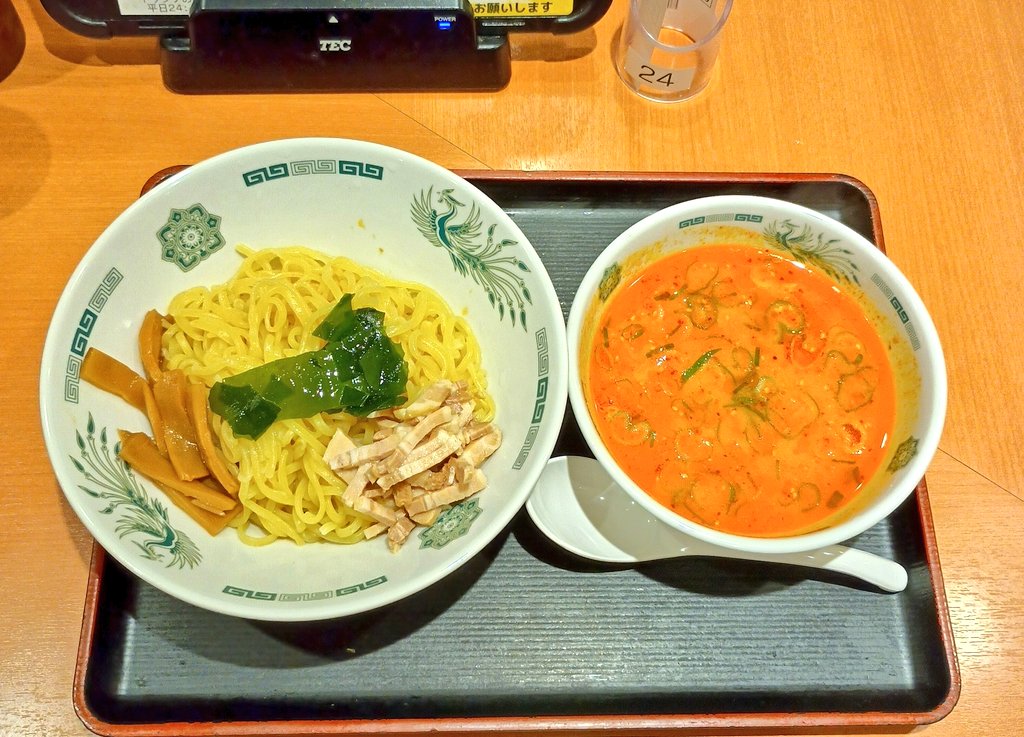 Mitz_Reborn's tweet photo. たまさんが美味いと言っていたつけ麺、うめぇ〜wwww https://t.co/0XgbkrcEDO