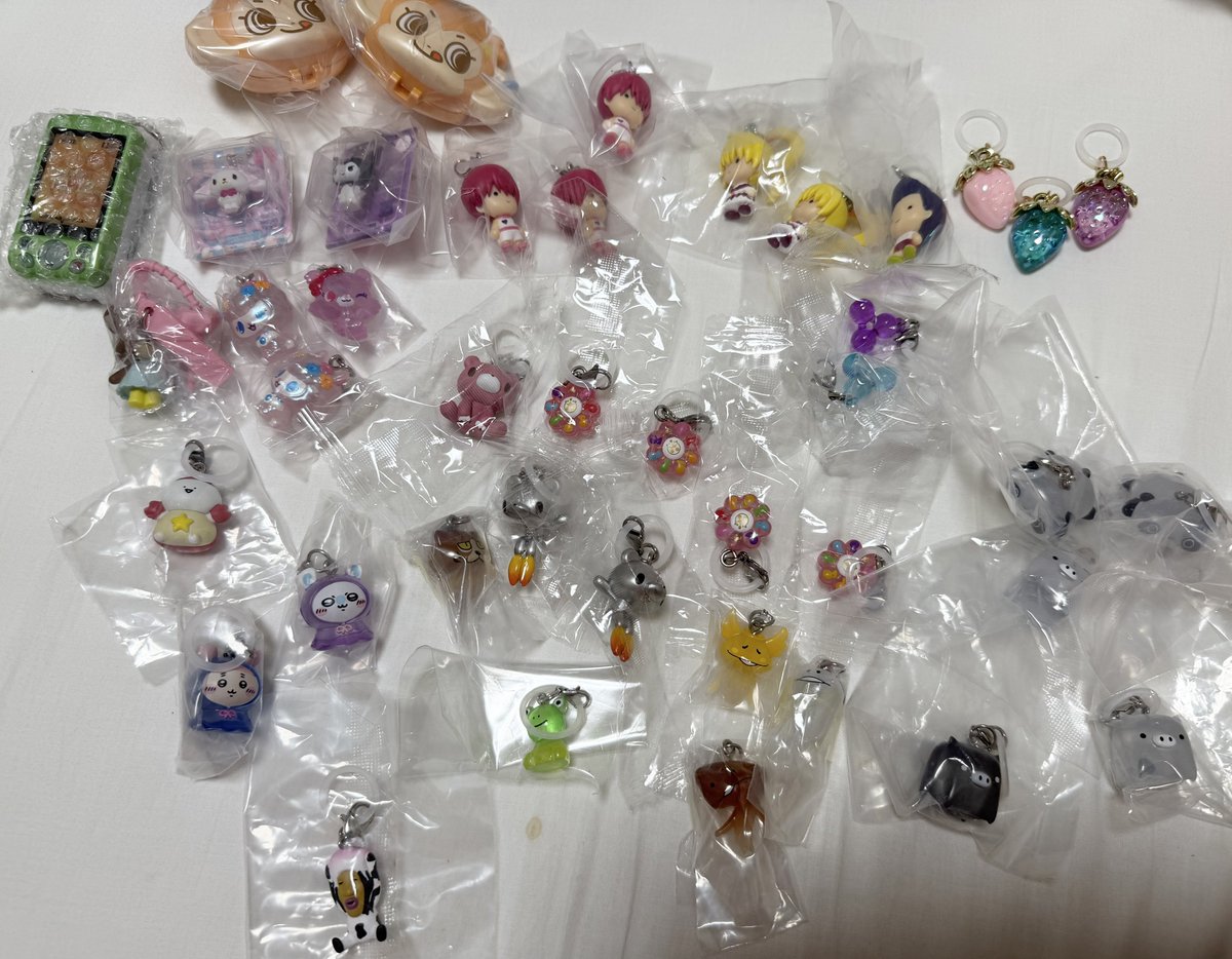 mtkdisk_'s tweet photo. めじるしアクセサリー 交換orお譲り頂ける方を探してます

どれみ ちいかわ なめこ ナルミヤ モリゾーとキッコロ サンリオ プリキュア ハンターハンター しんちゃん

【譲】画像1or現金
【求】画像2

レート考慮の交換希望
レートにより当方が複数提供🉑
大阪手渡し優先(なんば)

リプお願いします https://t.co/0LEGcmzjoQ