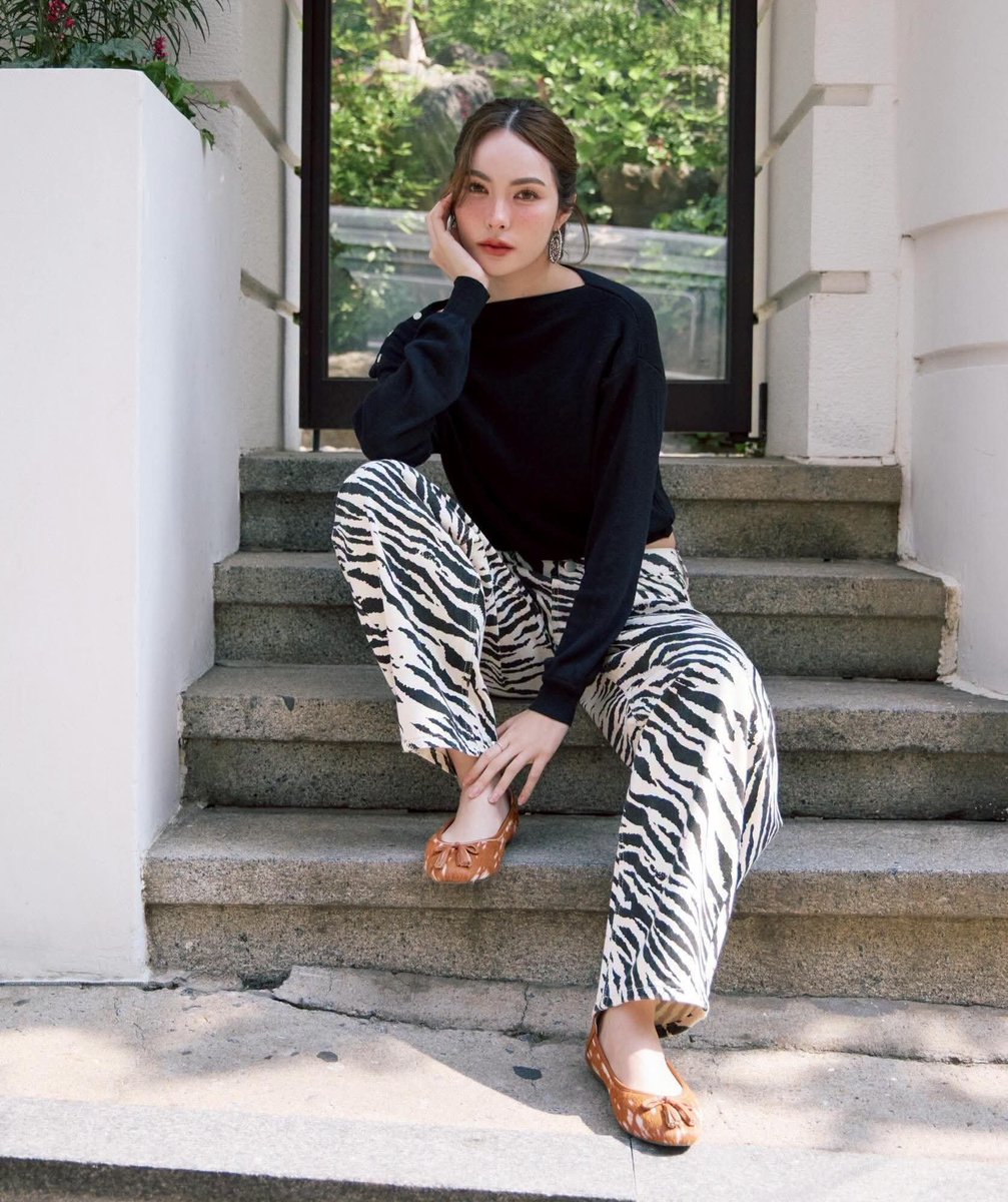 Campai_'s tweet photo. 🐅✨️
 
#OandB #CharlotteAustin 
#OANDBAnimalprint 
#CharlottexOandBinSeoul https://t.co/OGWZbTrAtj