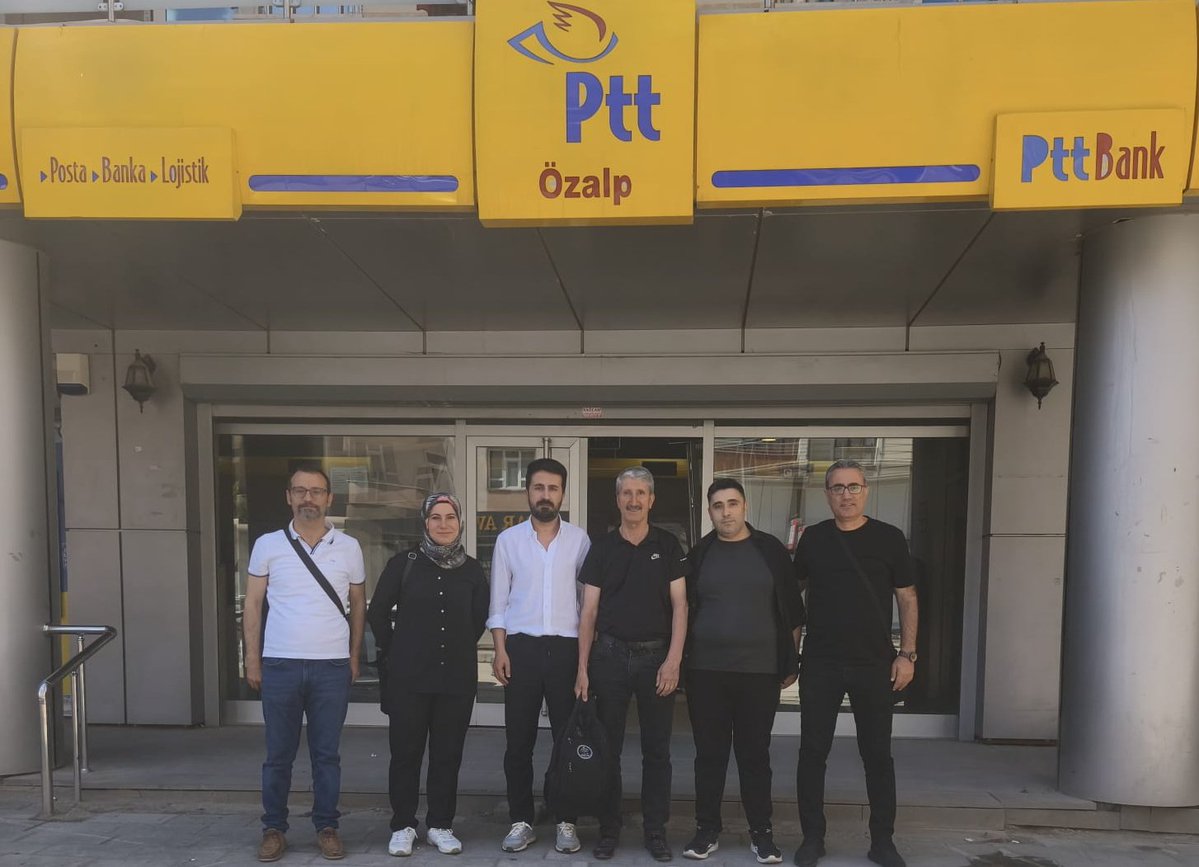 KESKHaberSen's tweet photo. Van İlçeleri Örgütlenme Çalışmaları 

Saray PTT, Özalp PTT, Bahçesaray PTT, Gürpınar PTT ziyaret edildi. Örgütlenme Çalışmalarına MYK üyelerimiz Gülseren Güngördü, İzzettin Ekin ve Şube Yönetiminden Hamit Aker ve Ömer Kaya katılım sağladı.

Örgütleme Çalışmaları çerçevesinde 
✓Derin ekonomik kriz etkileri
✓ İş güvencesi çerçevesinde 108. Madde
✓ 399 KHK ile ilgili gelişmeler 
✓ TVF bir darlık fonu olduğu gerçekliği 
✓Gayrimenkul satışları anormalliği ve sahip çıkma 
✓TBMM gündemi kurum ile ilgili soru önergeleri
✓Sarı sendikacılığının tarihi ....vb konularda paylaşımlar yapıldı.
Yaşasın emekçilerin dayanışması ve örgütlülüğü....