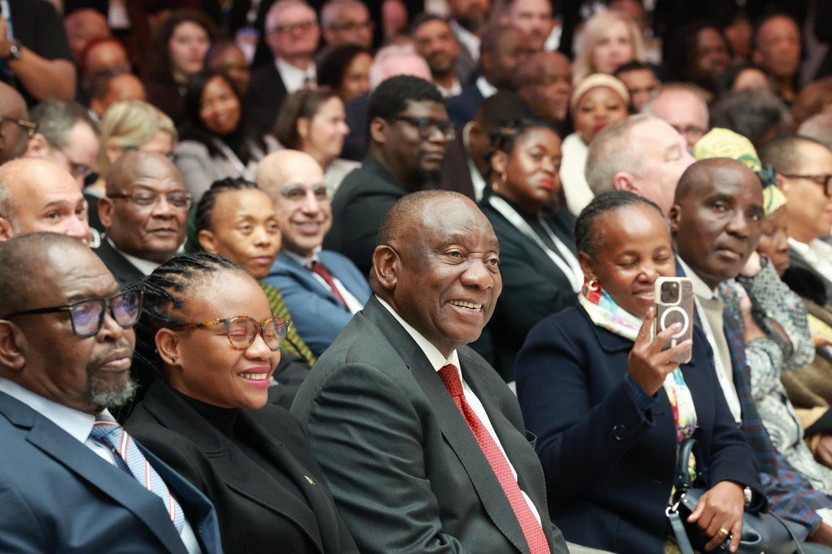 GoZa_TV_'s tweet photo. 🇿🇦 President Cyril Ramaphosa joined South African Reserve Bank Governor Lesetja Kganyago and Finance Minister Enoch Godongwana for the launch of the newly renovated South African Reserve Bank Museum in Pretoria. #YouthMonth #SARBMuseum https://t.co/F8tItaKQhK