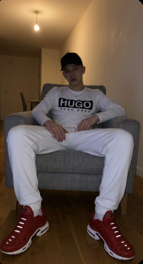 #findom #cashmaster #scallylad https://t.co/bshR2b0Qku https://t.co/3k06xWs9YX