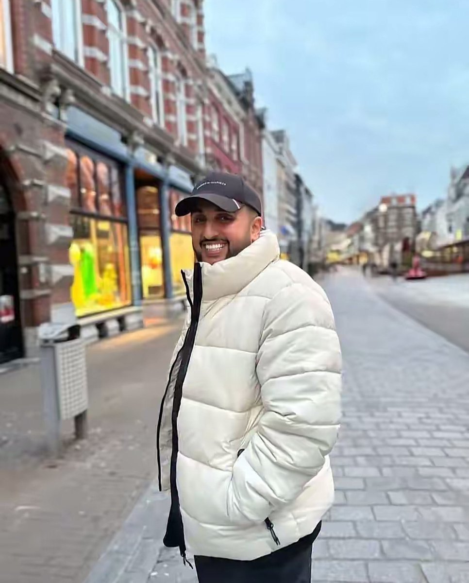 iRegner_'s tweet photo. شفت مقطع ابو عابد  يشيب الراس والله وباقي نسمع زيادة من الطرف الثاني والتوضيح والسبب!!!  وللأمانة اتضحت عقلية
 
ادارة فالكون ،  وادارة باور 
والله يهديه الحال. https://t.co/XmSzffb3o3