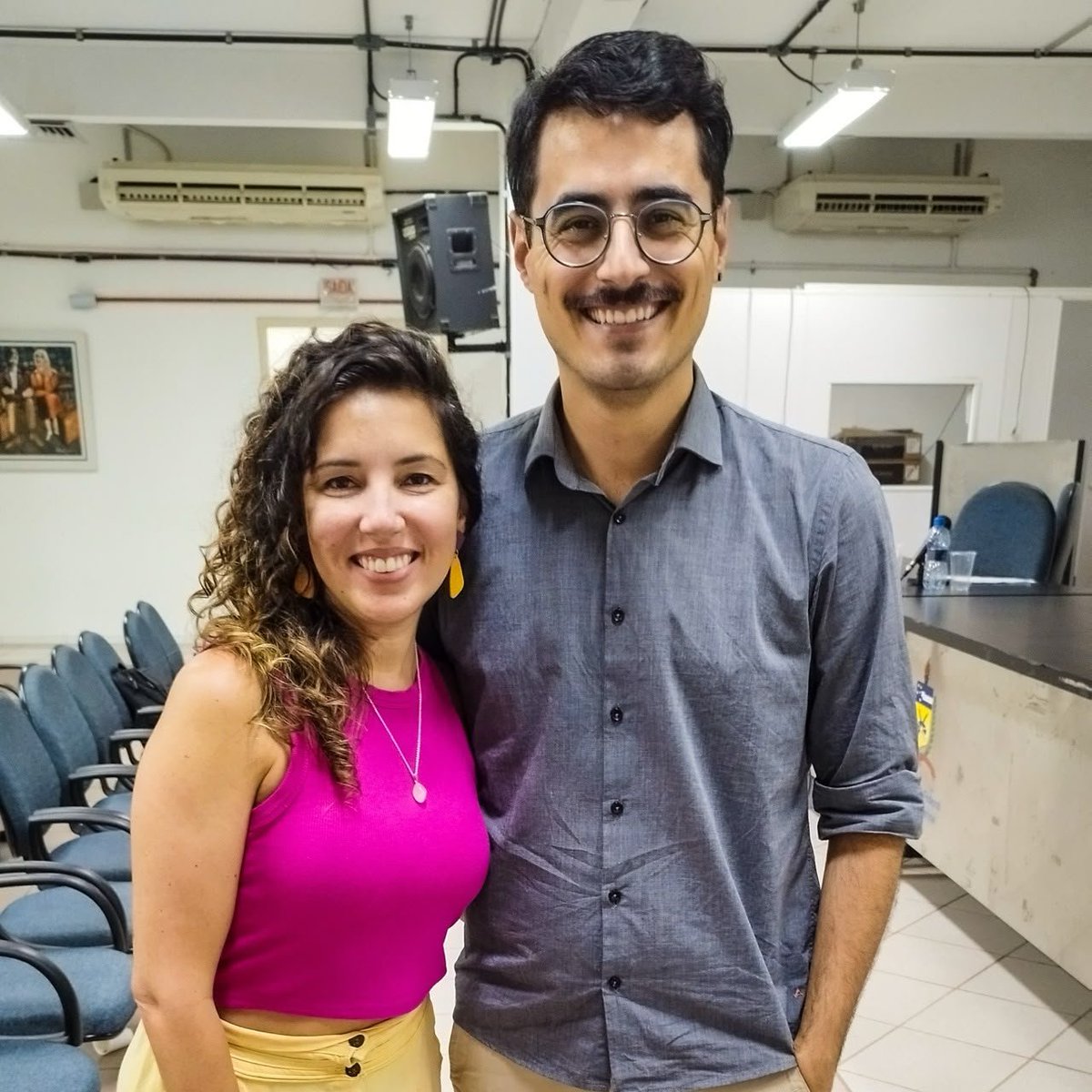 camasao50's tweet photo. A anulação do julgamento do caso Mari Ferrer só foi possível devido ao jornalismo corajoso e sensível da colega Schirlei Alves, que reportou as barbaridades do caso pelo Intercept. Essa é uma vitória extraordinária.

Mas ela só será completa quando a Justiça anular a condenação da própria Schirlei. Ao reportar os abusos de um juiz, ela foi injustamente condenada a pagar R$ 400 mil em multa e a um ano de detenção. Exigimos justiça para Mari Ferrer e Schirlei Alves!