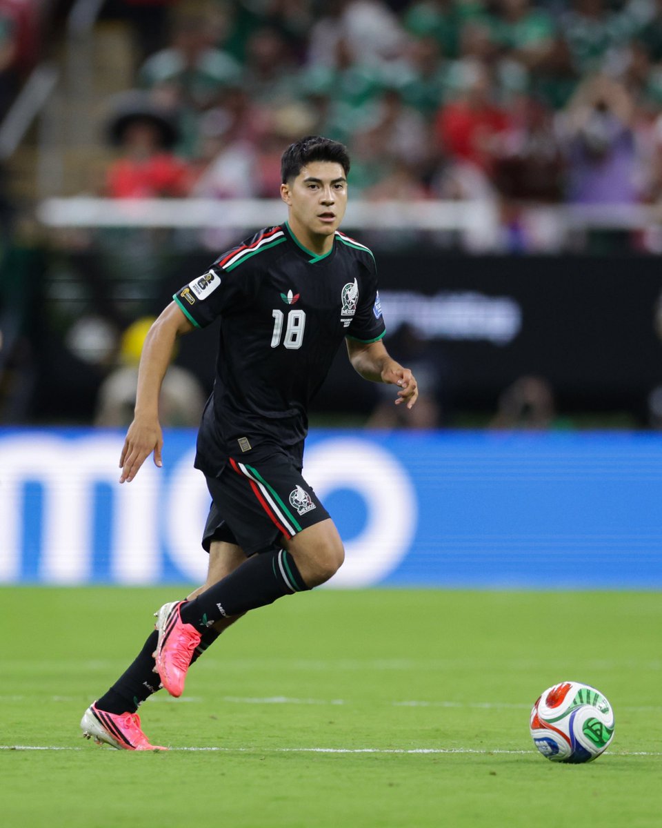 atletienglish's tweet photo. You never forget your @FIFAWorldCup debut 😍

Congrats Obed and @miseleccionmx 👏 https://t.co/DNxMOh8Jaf