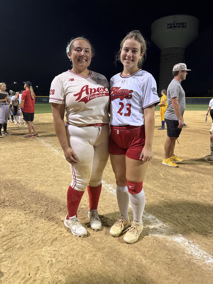 BellaP_2029's tweet photo. Had a great experience at the TFL Summer Championship Camp! Thanks to all the coaches who came out, and special thanks to Coach @caseydickson717 for helping me develop a new pitch grip! I had lots of fun, learned so much, and got to see high school teammates!

@caseydickson717 @UTDCometSB @KelseyBernhardt @TVCCSoftball @Coach_JimBray @UTSASoftball @GenesisG_2028 @BlazeKTXGold16U @BlazeFastpitch @CoastRecruits @GBRRecruits @SBRRetweets @LineDsoftball @SoftballRecruit @KCTigerSoftball