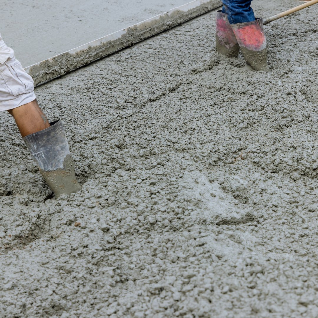 rangerreadymix's tweet photo. Trust our premium concrete mix service for unmatched strength, durability, and reliability, delivered when you need it. Let’s build your next project together! 
💻https://t.co/uNq1Fr8mBO

#RangerReadyMix #Concrete #ConcreteContractor #ReadyToGo #Woodstock #IL https://t.co/B0Qjw91Bdr