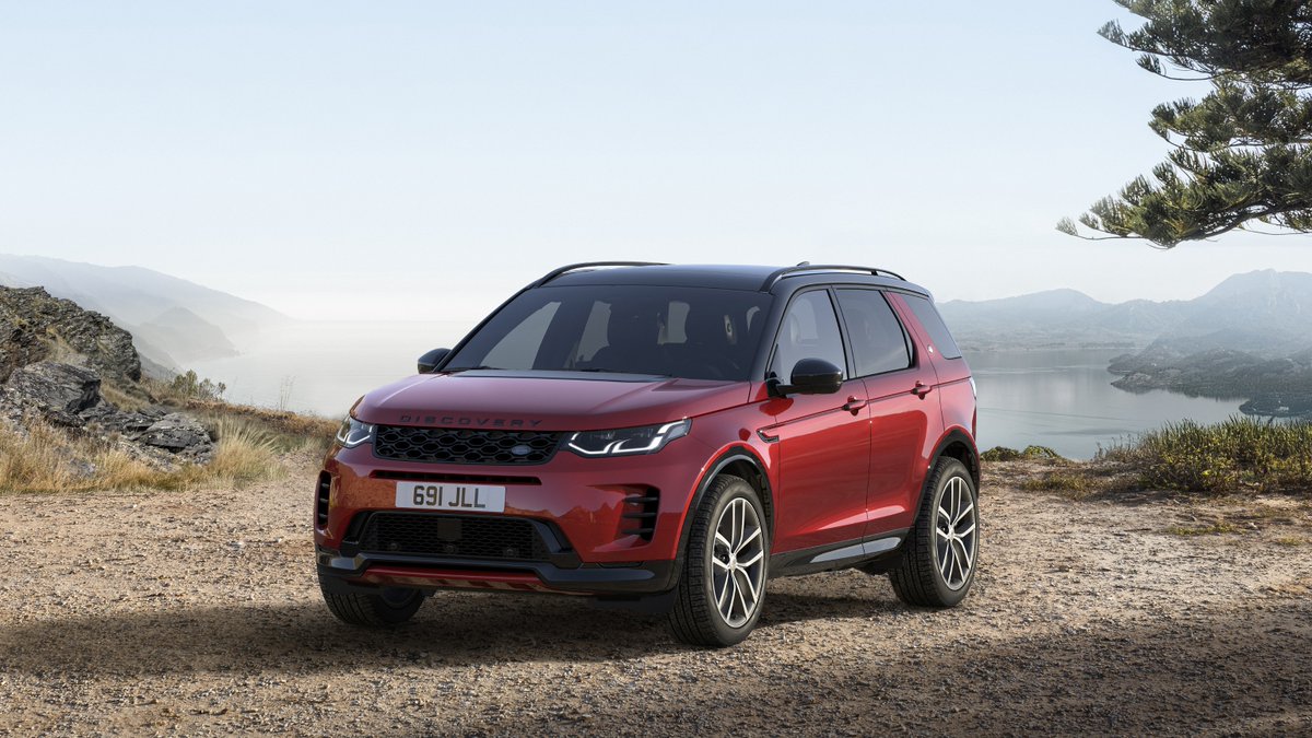 LandRoverDTSLC's tweet photo. On this Juneteenth, we pause to honor those who paved the way for the freedom we celebrate today. #Juneteenth https://t.co/TiV0m5ylD8