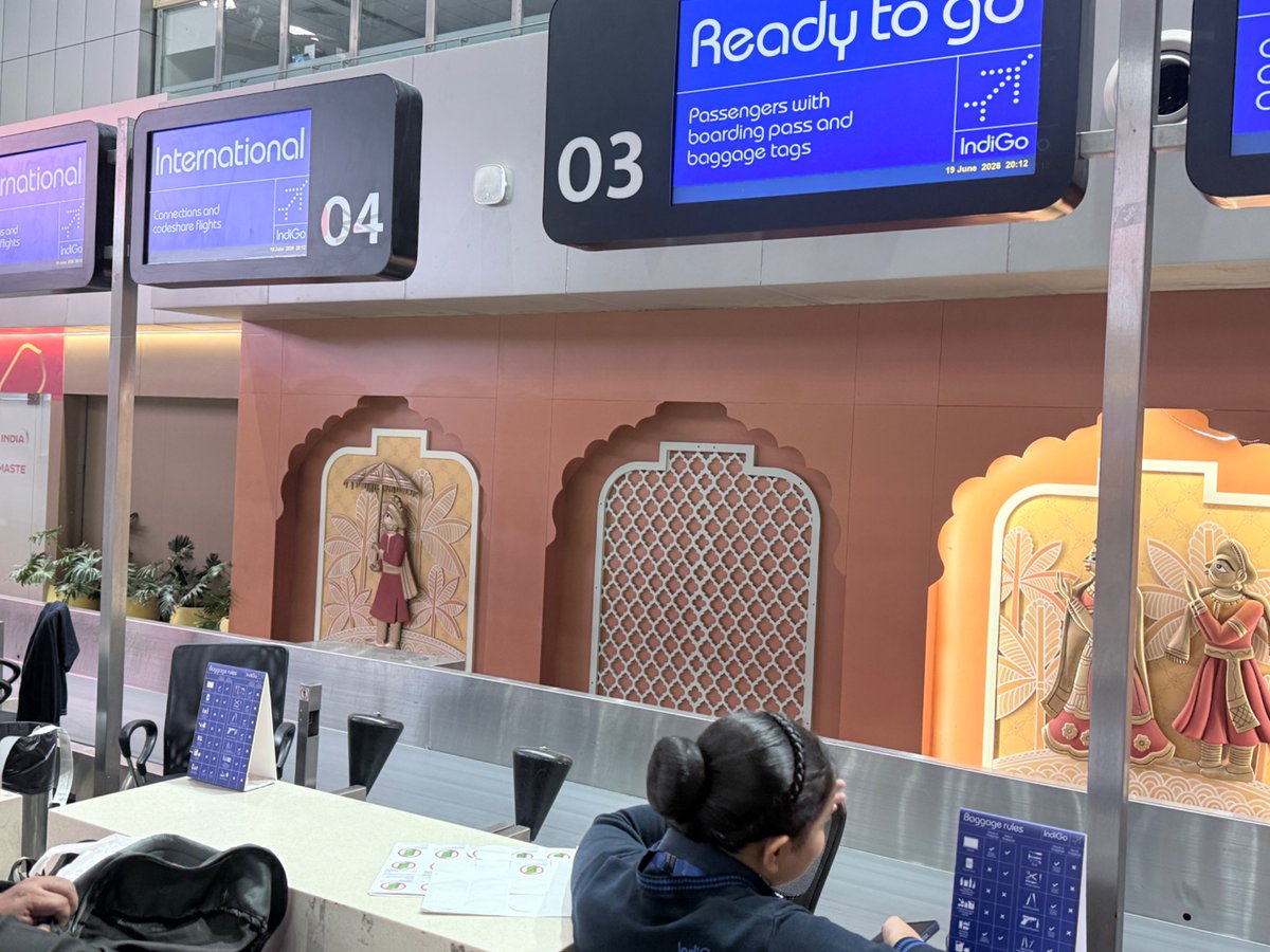 docaseem's tweet photo. @IndiGo6E bad check in experience at JAI. Booked FFWD but no display. Went to counter 2 to Abhi who asked me to wait for counter 3 person as he was engaged in chat with his colleague. I took photos then he demanded my boarding pass rudely and did his job.Train staffs to behave https://t.co/UZahMiX9fe