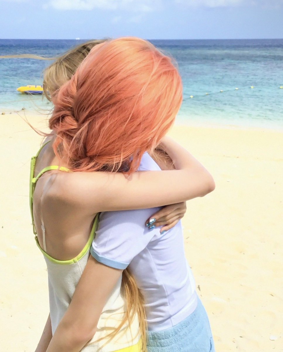 juunkimh's tweet photo. we’re actually doing the #bestfriend thing, right?! i mean.. :] https://t.co/5VckwtPYaB