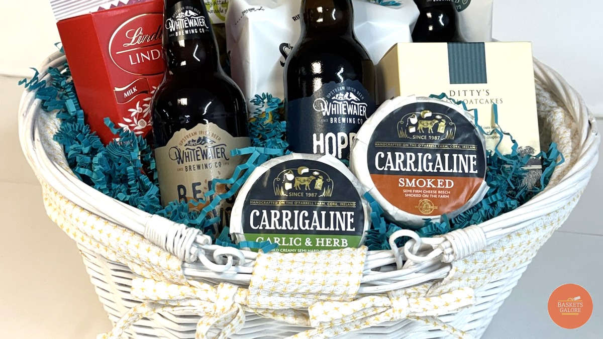 BasketsGalore's tweet photo. Today's Gift Basket Of The Day was the "Dad's Ale Gift Basket" 🍺 

https://t.co/kCu3uFvENm

Follow &amp; RT to enter #prize draw to #win a Gift Basket. 

More info via our blog. 

#giftbasketoftheday #gifts #competition #giftbasketsrule #fathersdaygift https://t.co/UU60BDqCrW