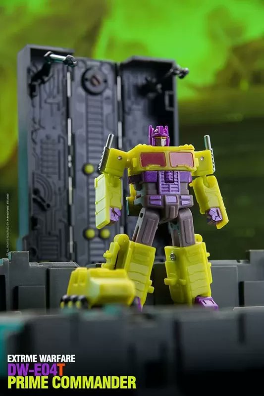 TFsource's tweet photo. Dr. Wu's Limited Edition DW-E04T Prime Commander Toxic is now available for preorder, a new deco on the mini-scale commander.

Limited edition release - preorder yours today at TFSource.
https://t.co/KZp5fjUq19 https://t.co/PapqQQyvfE