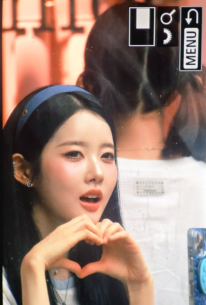 redifil's tweet photo. 20260619 스테이씨 STAYC 시은 macmoc 성수 https://t.co/WZQpWKtg3N