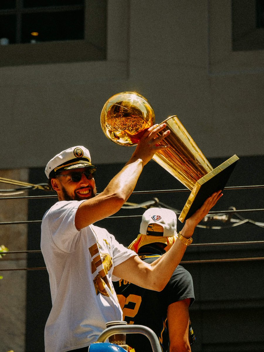 davidrthls's tweet photo. @NBAMemes captain! https://t.co/yyQL5BdwEN