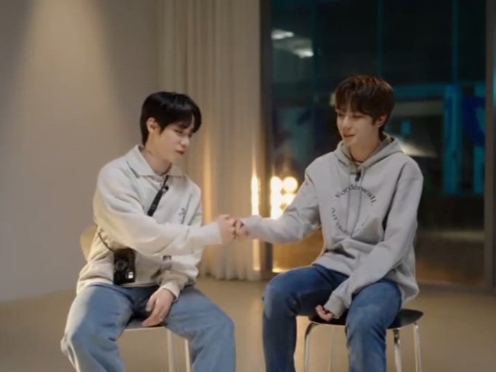 autemis_'s tweet photo. "Even after disbanding the team (1TEAM), we tried to think about what to do together... on the same team." 

- Quote by Jehyun from Omega X x Wonderwall https://t.co/rqm2iMOKl9