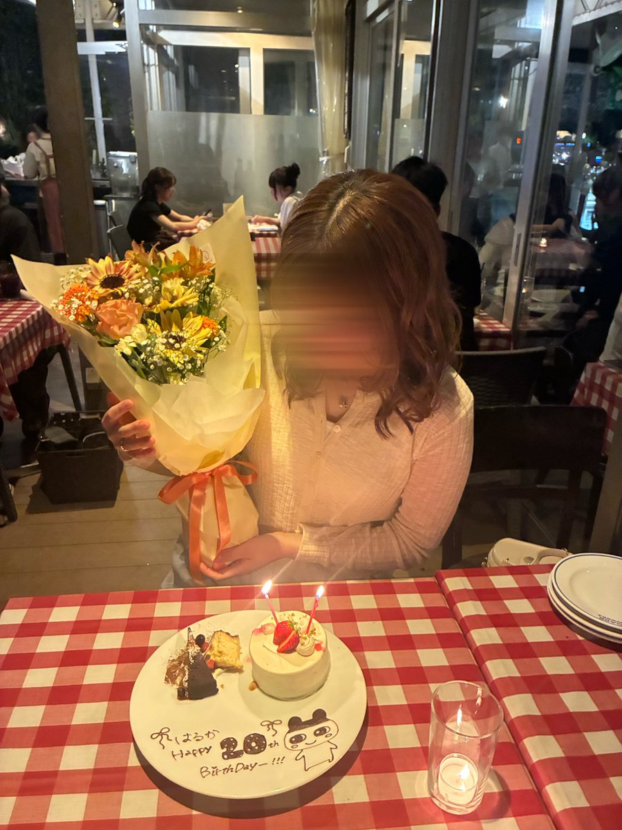 pxjo_om's tweet photo. こないだ友達の20歳のお誕生日お祝いしてきた🥂

#日常垢　#日常垢さんと繋がりたい https://t.co/l9IUExsGax