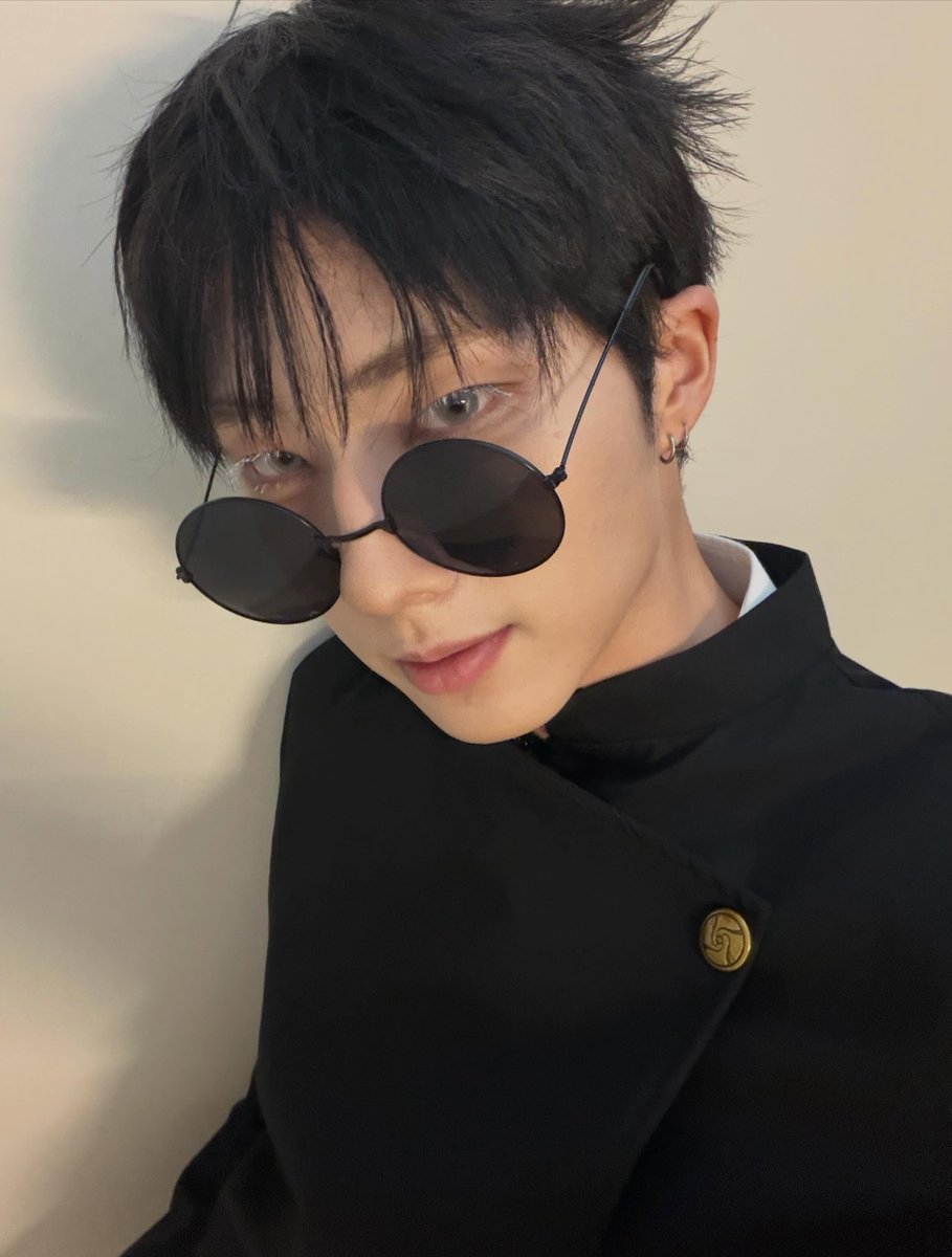 P1HDeul's tweet photo. #지웅 #JIUNG 인스타 🤞 고죠 쥐토루 ~~~~ ㅠㅠ https://t.co/lqv8vi4N5L