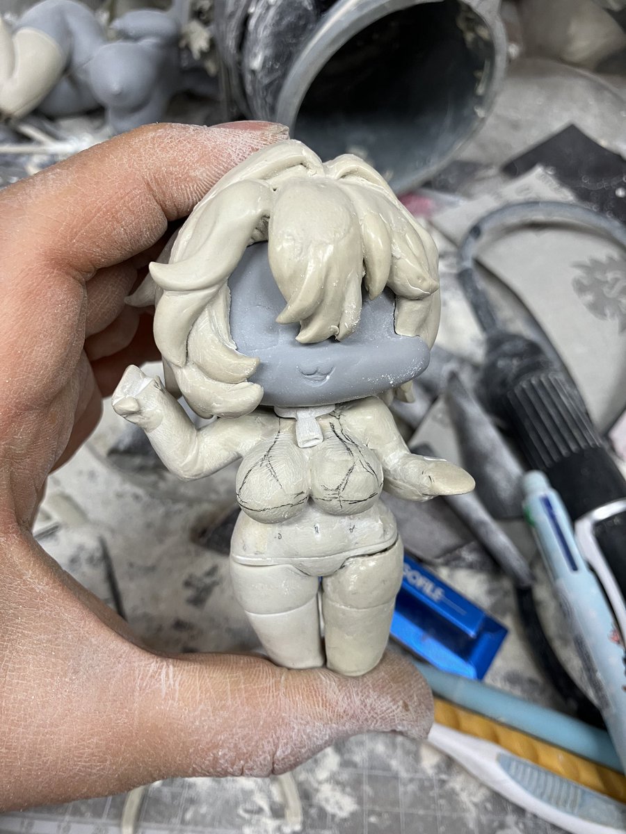 Frenchdoll1's tweet photo. 昔ながらのフィギュアです！手の味をお楽しみください！
#アミアミ予約中 #ブラウンダスト２ 
#原型師のお仕事 https://t.co/4JBtdu0Q0w
