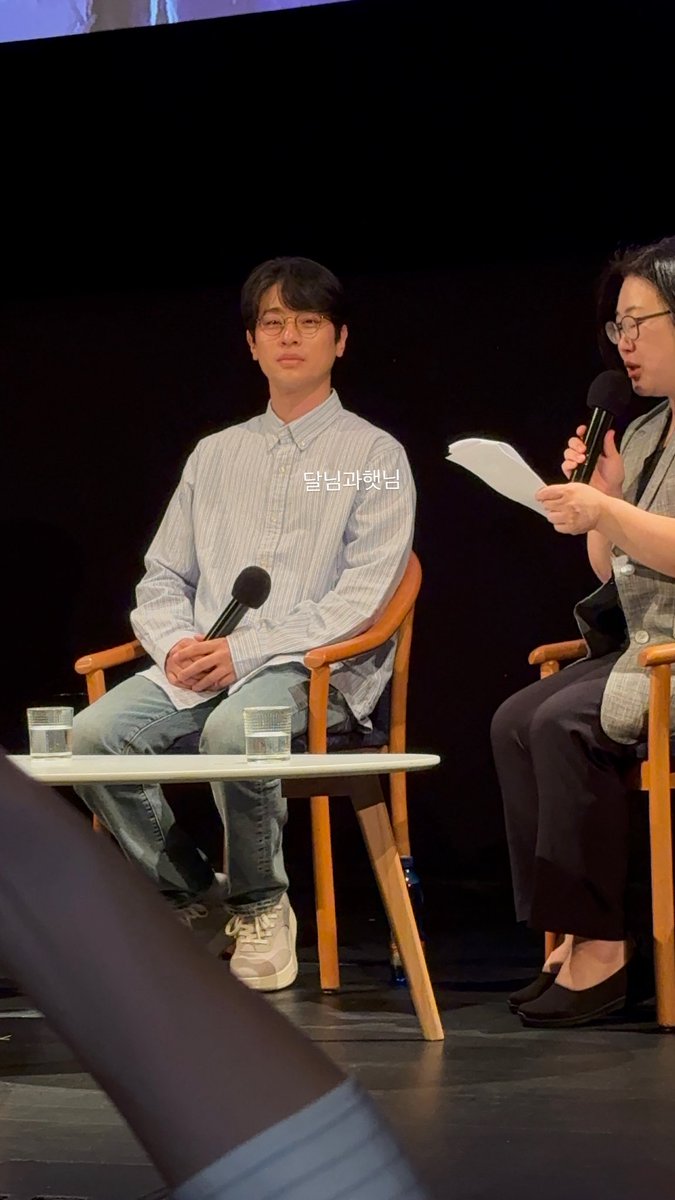 moonnsun259's tweet photo. 20260619
체코 프라하 시립도서관 소극장
👋 https://t.co/Ey1b9BfLXs