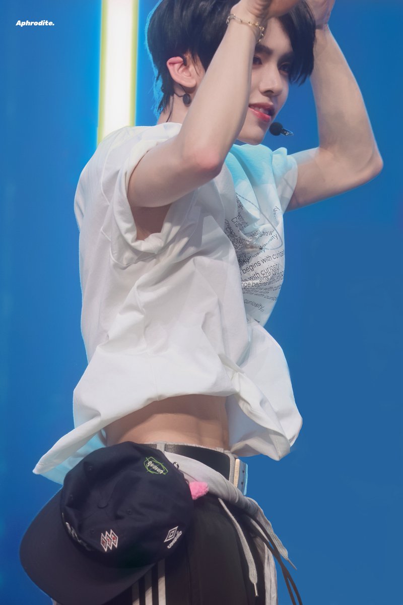 Aphrodite_yujin's tweet photo. 260619 SC  Day 1

🍽

#한유진 #HANYUJIN #韓維辰 #ハンユジン
#AND2BLE                 #앤더블 https://t.co/ilaQ4O1Nl2