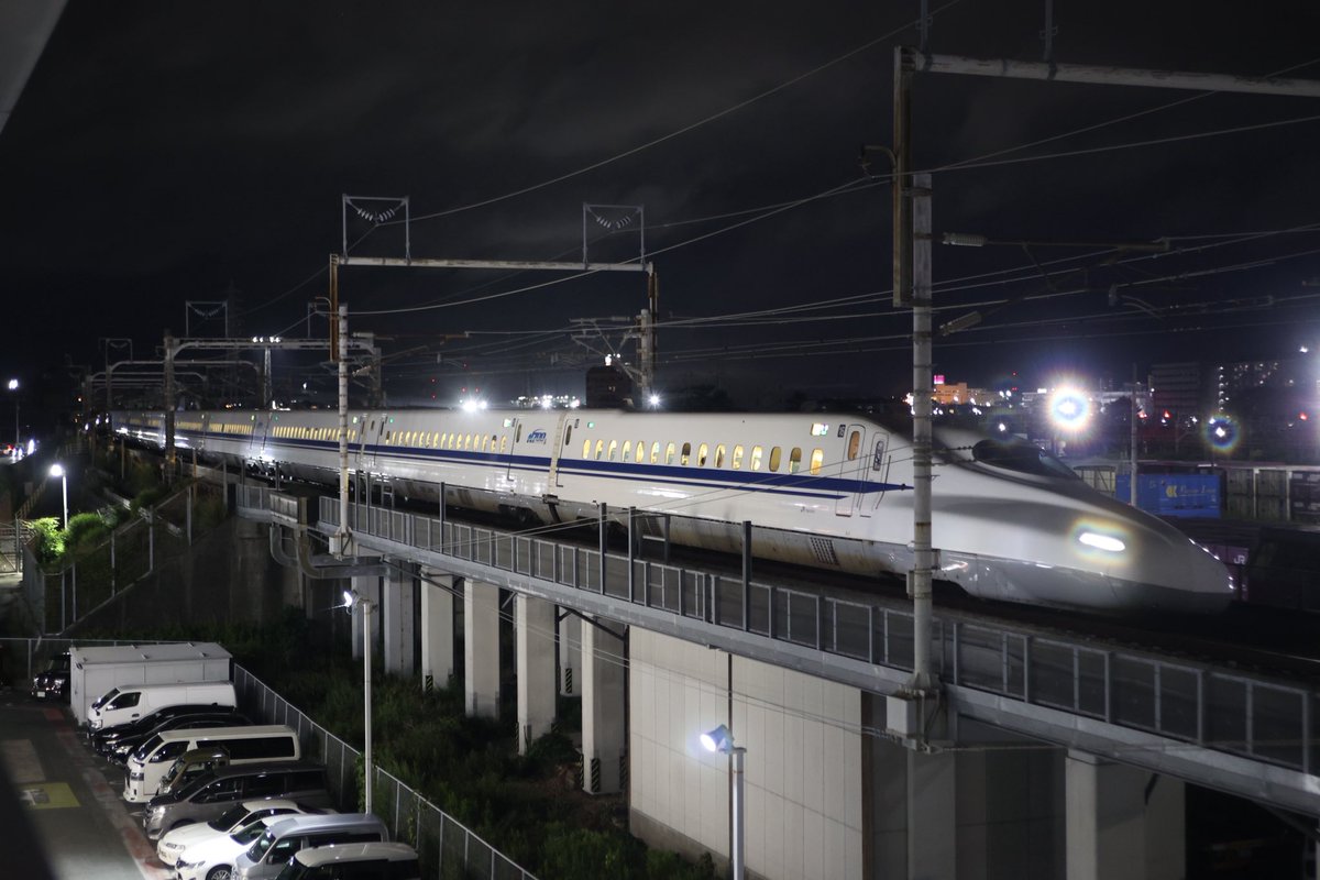 taotin1's tweet photo. 帰宅途中に人身事故の車両が、到着後数分待ってると、動きだし、浜松駅方面へ引き返しました。 https://t.co/fhNf33aykk
