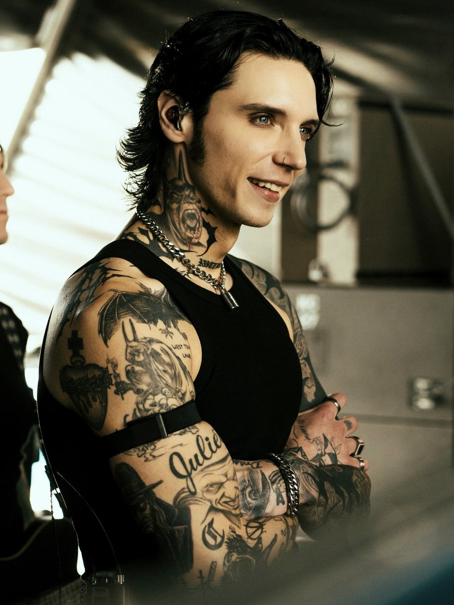 andyblack's tweet photo. 🪦🖤 @shotbyhvnter https://t.co/vJAWbszHFu