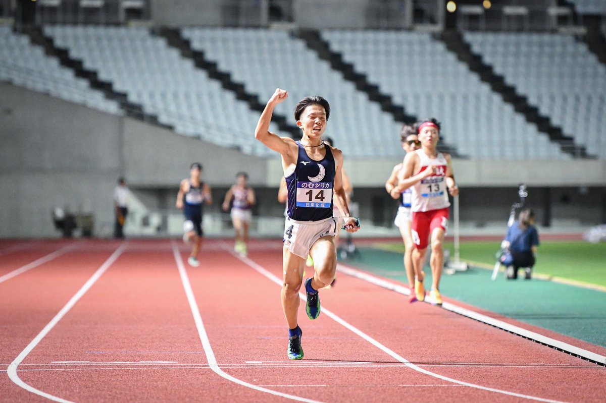 miyachan227's tweet photo. #79西日本IC #西日本インカレ 
男子10000m決勝
🥇嘉味本謙信 選手（関西学院大）30:35.02
🥈兵藤颯太 選手（鹿屋体育大）30:43.24
🥉中山柊太 選手（立命館大）30:44.91 https://t.co/gcyFWLOI5g