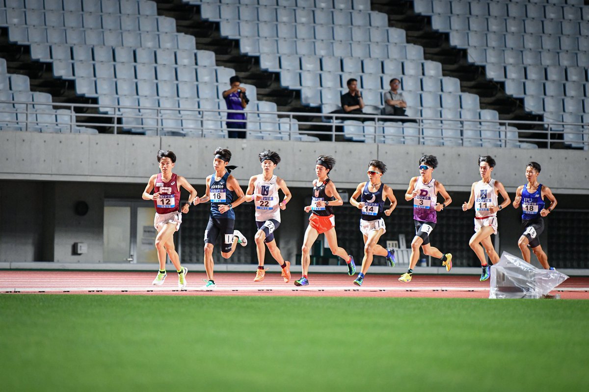 miyachan227's tweet photo. #79西日本IC #西日本インカレ 
男子10000m決勝
🥇嘉味本謙信 選手（関西学院大）30:35.02
🥈兵藤颯太 選手（鹿屋体育大）30:43.24
🥉中山柊太 選手（立命館大）30:44.91 https://t.co/gcyFWLOI5g