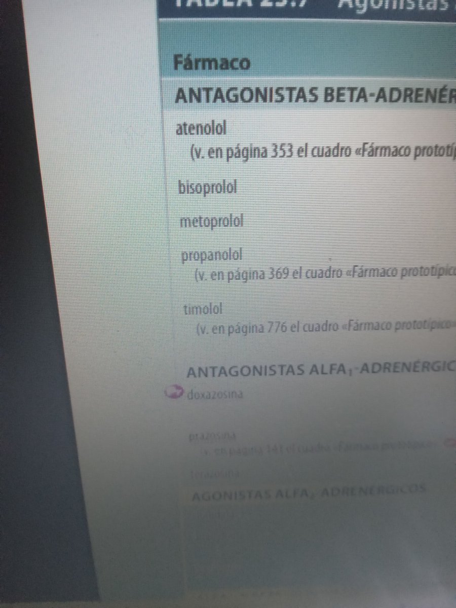 holaademonio's tweet photo. de qué se ríen?? está teniendo un ataque de presión el tipo https://t.co/LmbXCVErAM