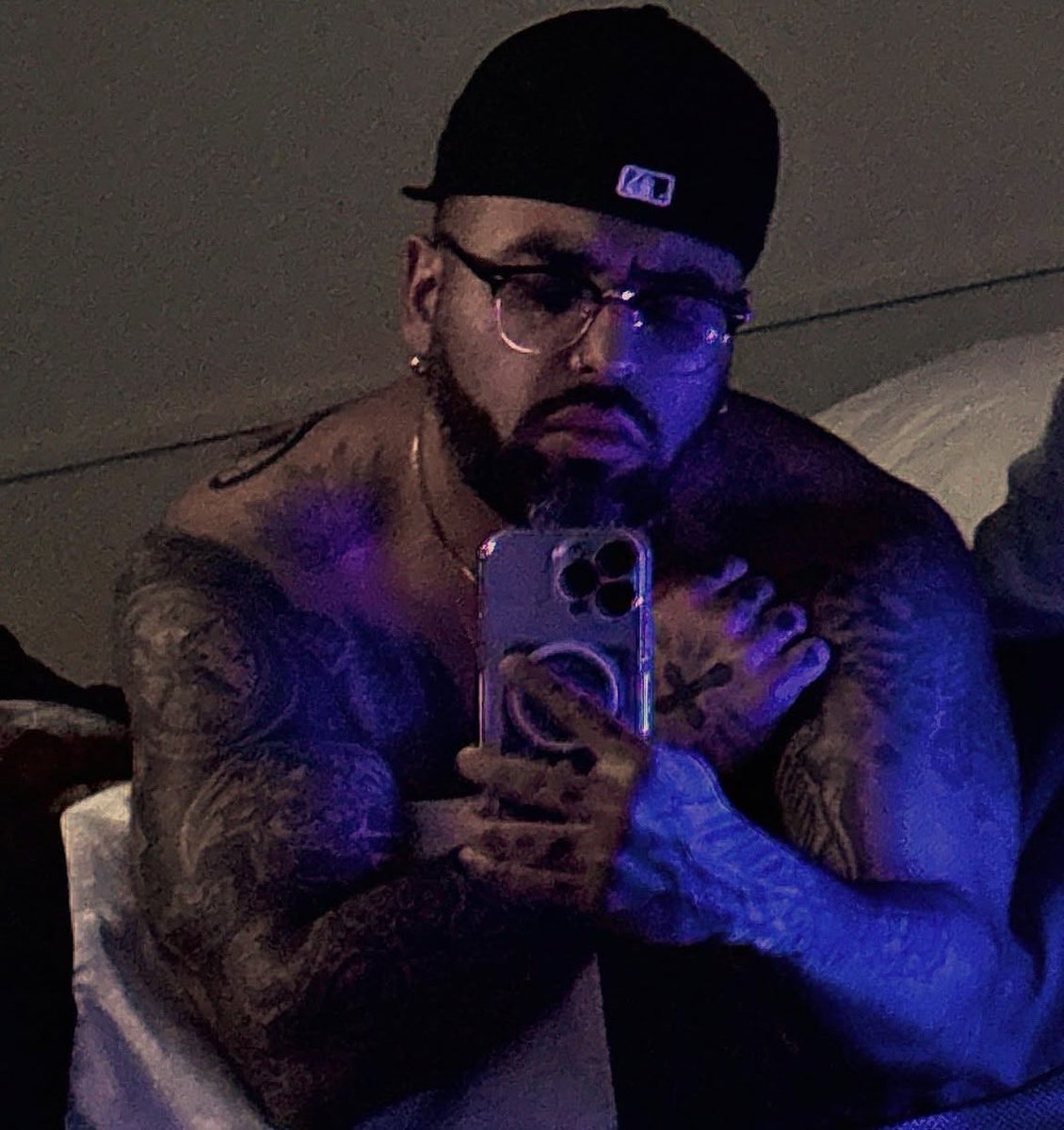 JasonNasty777's tweet photo. Heβs BIG literally ππ #Gay #Gayarm #Gaypapi #Gaybigbugle https://t.co/LyCucK1nRr