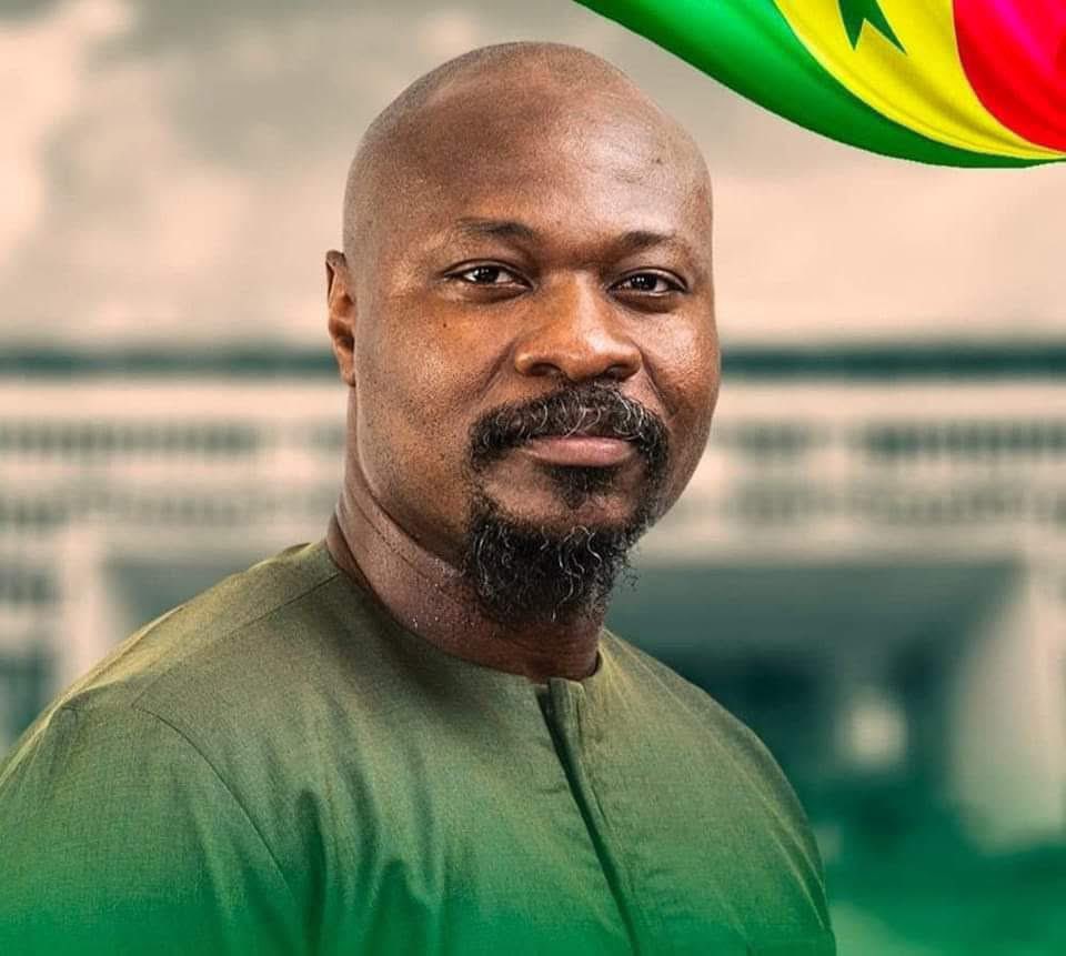 LayeSeckSeckFCB's tweet photo. ‼️Hon Guy Marius Sagna ✍🏿😅

 🔹Transformer "leviers" en "éléments", prétendre que Sonko a fait un "reniement" ou un "revirement" sur la dette cachée. 

🔶Voilà ce qui arrive quand vous écoutez Ousmane Sonko et d'autres patriotes sans respecter l'avertissement : "le port du cerveau est obligatoire". 

🇸🇳❤️🏛️
