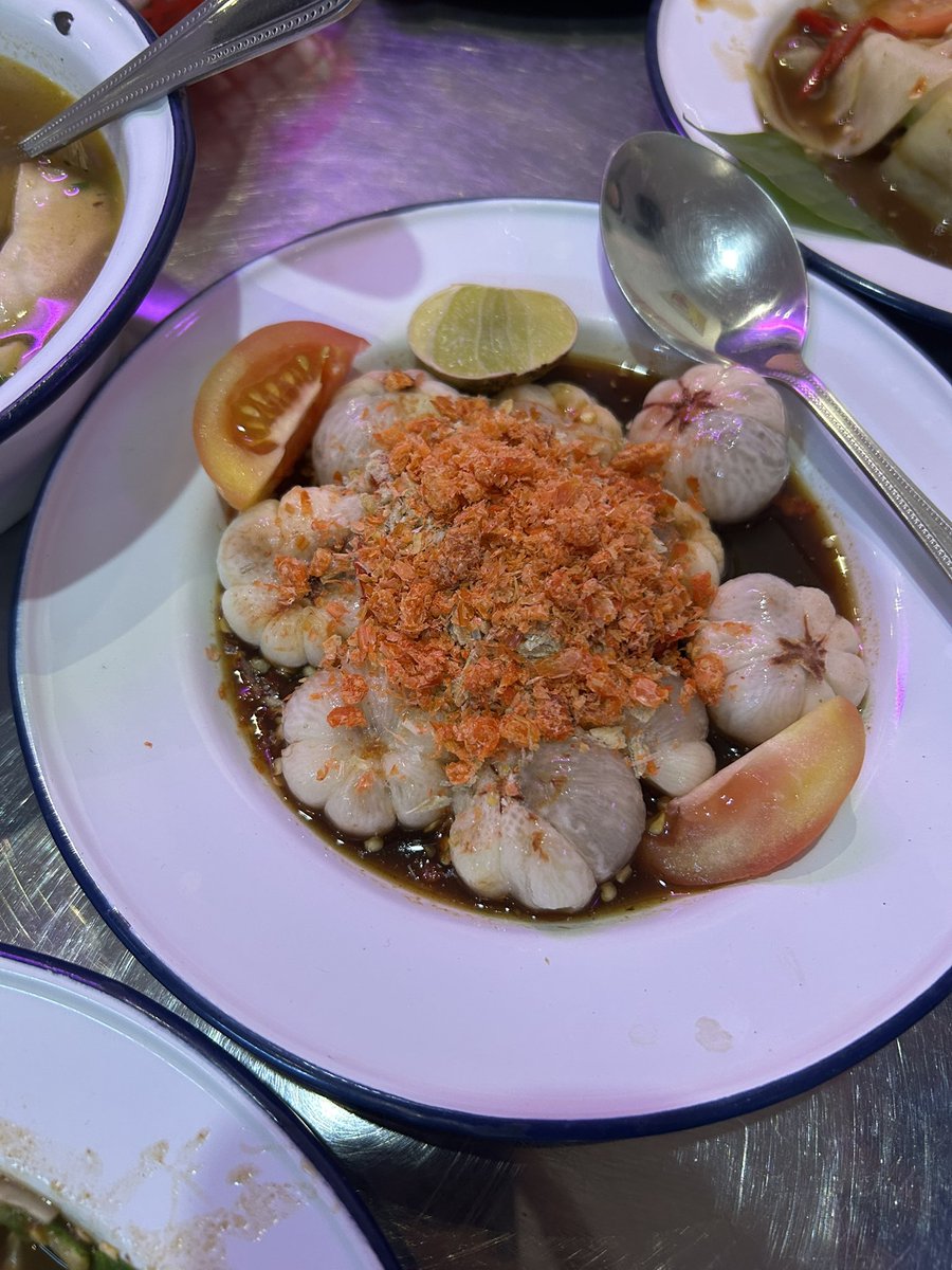 tomfineday's tweet photo. แอบนอยด์ ไม่เผ็ดอ่า https://t.co/uvapxBLccD