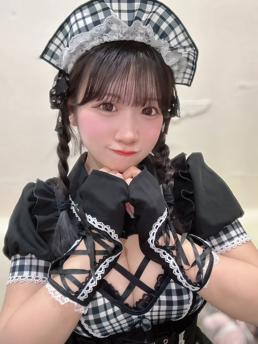 tenten_hani's tweet photo. 🖤🖤🖤 https://t.co/FQPA5GCroi