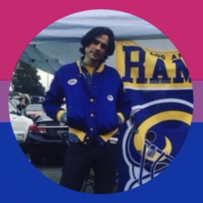 bbellbottomss's tweet photo. #NewProfilePic we’re going back to #RAMIAM because ethan not replying to my email made me really upset https://t.co/hB7tmSSjJ9