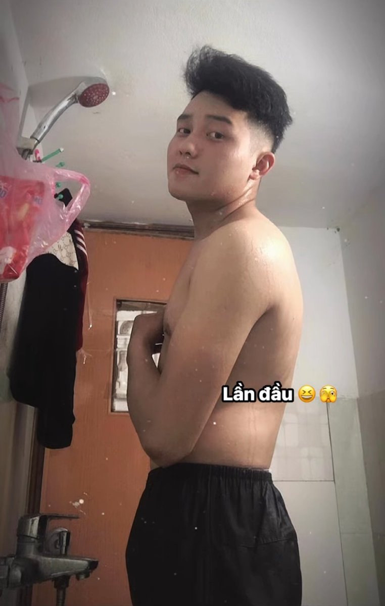 V1153093Qu's tweet photo. Kb nhé m.n 
😋🍆💦
😋🍌💦 https://t.co/gfH4mQUyBL
