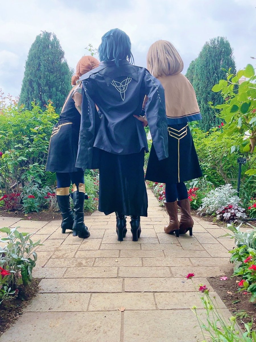 shunrai39's tweet photo. 天気心配してたけど汗かくレベルの晴れ間、とっても楽しく撮影して来ました！☀
季節のお花がたくさんで、ただ歩いているだけでも楽しかったです🥳素敵なイベントありがとうございましたー！ https://t.co/dg8GO9DJga