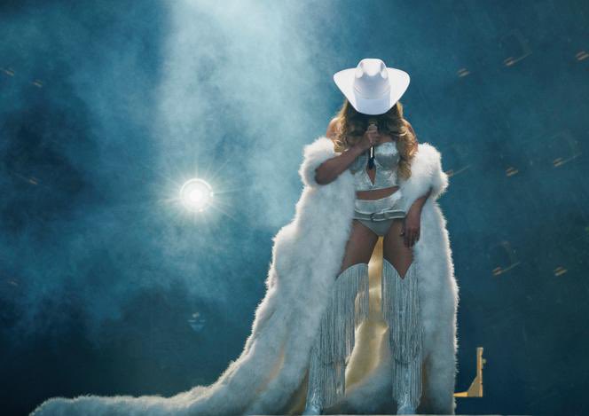 PopFusionHQ's tweet photo. One year ago today, Beyoncé made history by breaking the record for the highest-grossing single-date concert ever held at Stade de France ($13.2M), the largest stadium in France https://t.co/jHpv7D0mV2