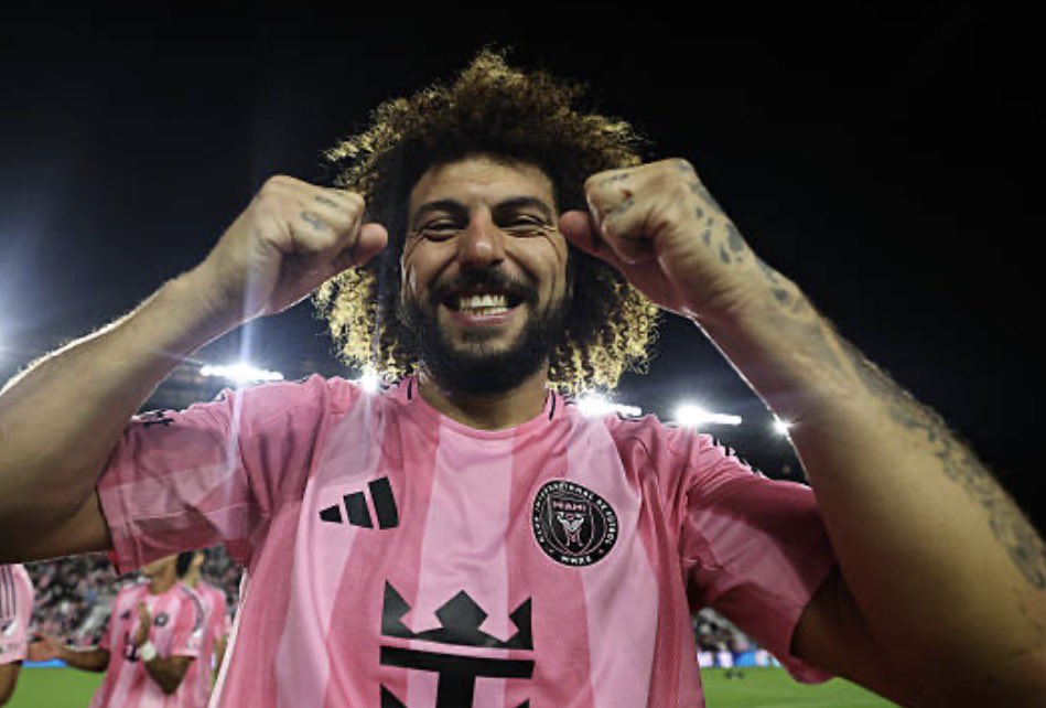 Nachoravagnan1's tweet photo. #Intermiami #MLS
🚨 Update:
La situación de Maximiliano Falcón y su posible llegada a Nacional de Uruguay es delicada.
Por cuestiones económicas, la salida del defensor de Inter Miami podría no concretarse. https://t.co/2Y8xhWQgxv