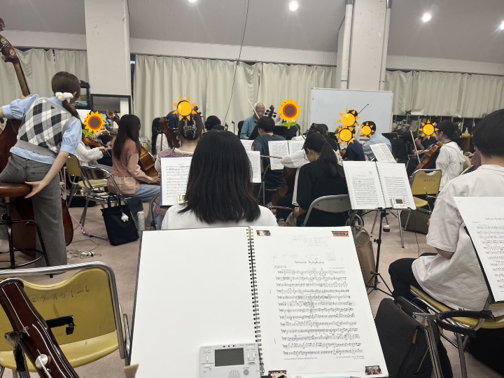 okadaioke's tweet photo. ☀️サマーコンサートまで22日☀️
昨日より3日間の教練が始まりました
今回はメインの曲を中心に練習していきます🎶
日ごとに暑さが増し、夏の訪れを感じる季節になってきました🌻
当日も暑くなることが予想されますので、どうぞ体調にお気をつけてお越しください！
皆さまのご来場をお待ちしております✨ https://t.co/dzfJnCoTs5